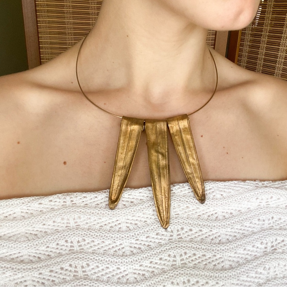 ☀️ Brazilian Gold Leaf Necklace – Metal Cast